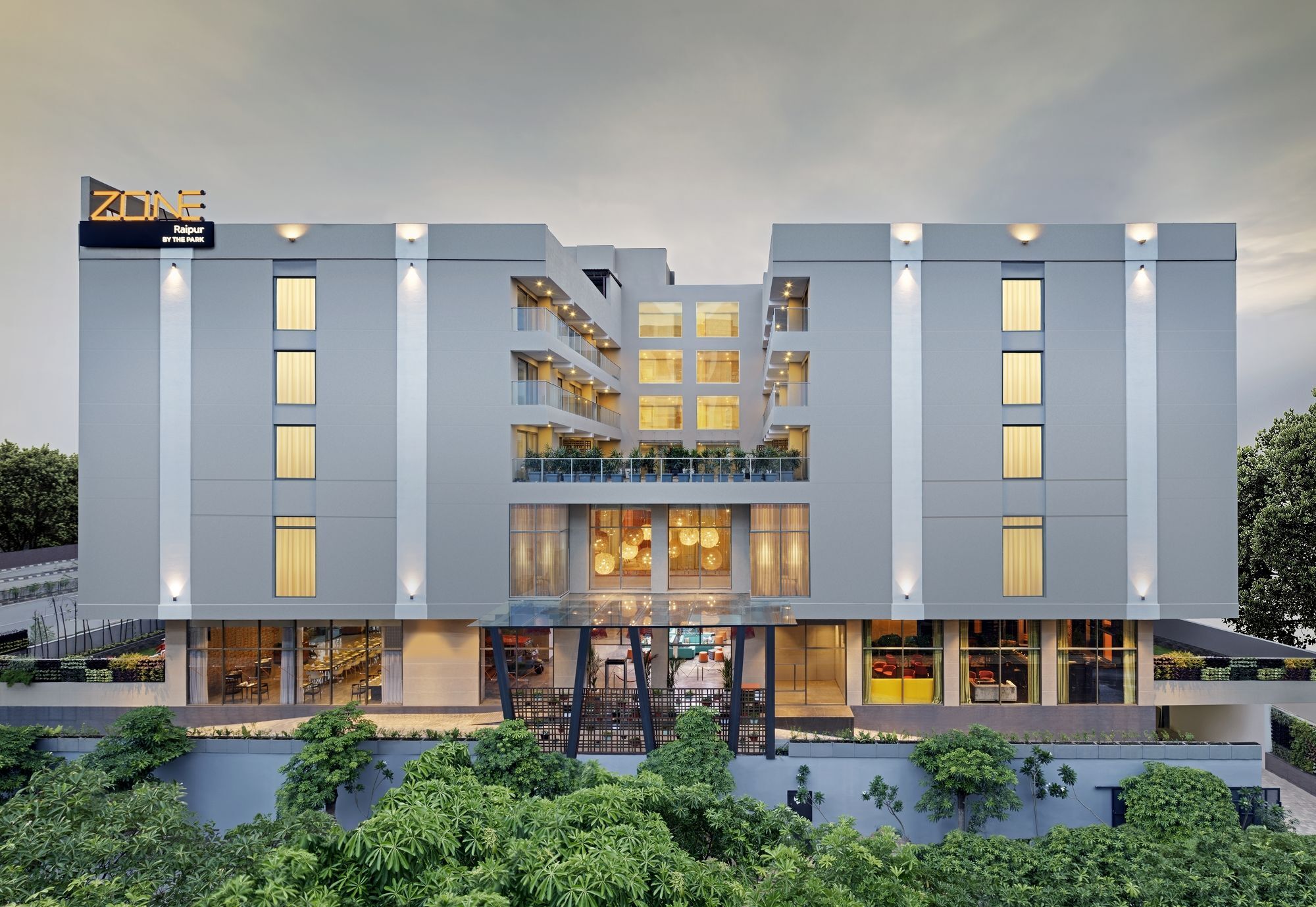 מלון Zone By The Park Raipur מראה חיצוני תמונה